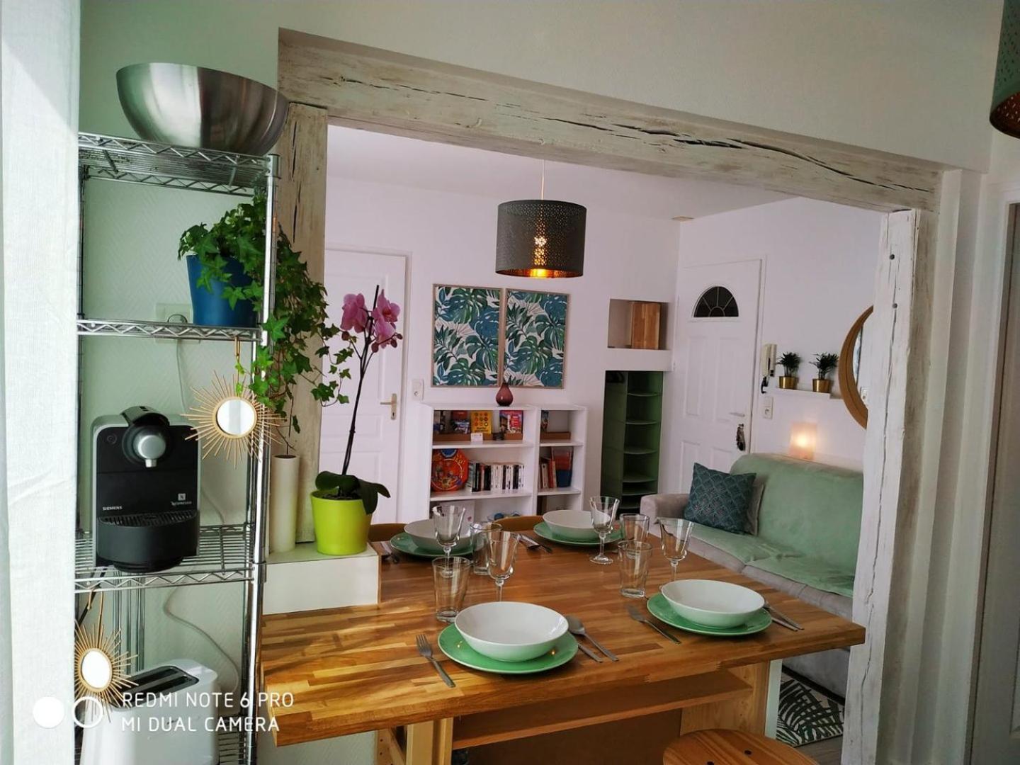Ferienwohnung 2 Min Walk From Train Station And Center Of Tours Exterior foto